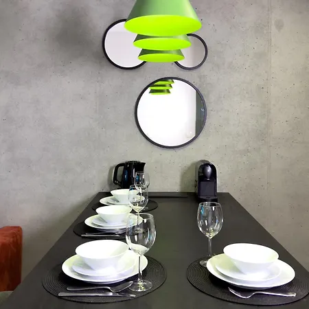 Urban Global Loft 17th Floor No 17 - Free Garage - Self Check-in - No Deposit Appartement