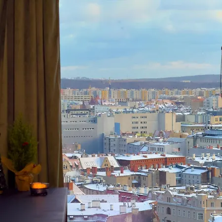 Urban Global Loft 17th Floor No 17 - Free Garage - Self Check-in - No Deposit Katowice