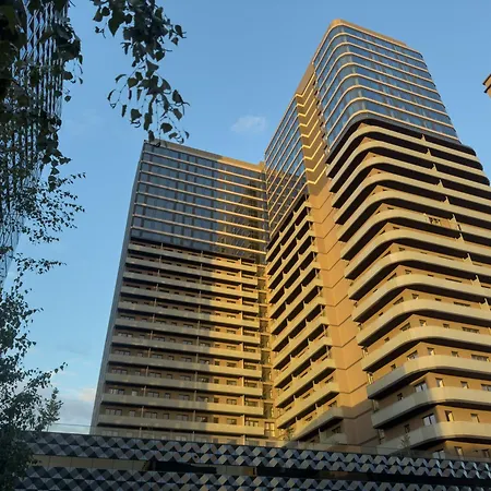 Urban Global Loft 17th Floor No 17 - Free Garage - Self Check-in - No Deposit *