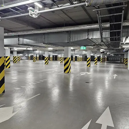 Urban Global Loft 17th Floor No 17 - Free Garage - Self Check-in - No Deposit Apartament *