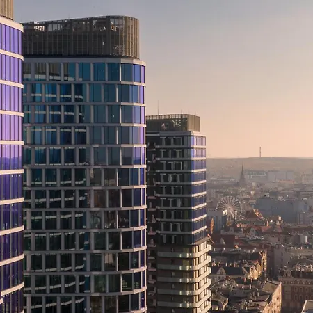 Urban Global Loft 17th Floor No 17 - Free Garage - Self Check-in - No Deposit * Katowice