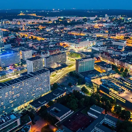 Urban Global Loft 17th Floor No 17 - Free Garage - Self Check-in - No Deposit