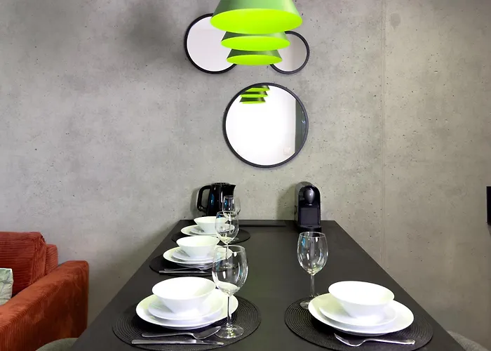 Urban Global Loft 17th Floor No 17 - Free Garage - Self Check-in - No Deposit Appartement