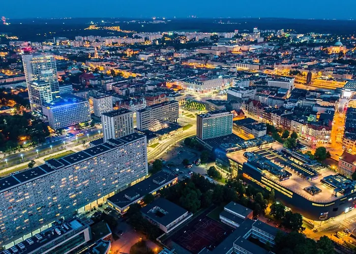 Urban Global Loft 17th Floor No 17 - Free Garage - Self Check-in - No Deposit